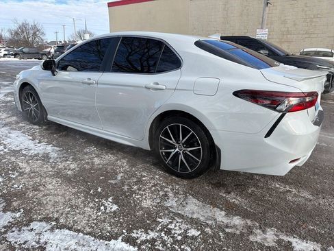 Used 2023 Toyota Camry SE image 7