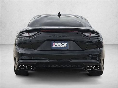 Used 2018 Kia Stinger GT2 AWD/4WD image 7