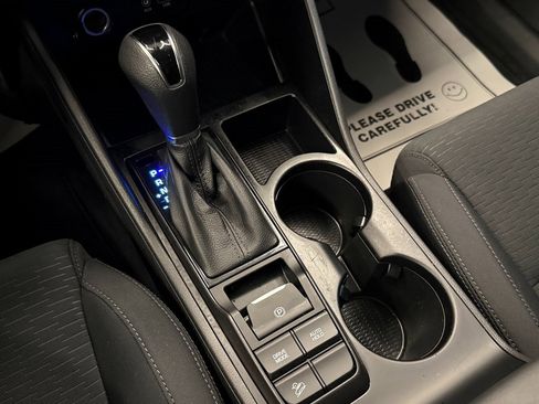 Used 2019 Hyundai Tucson SE image 16