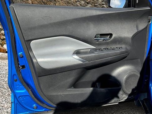 Used 2023 Nissan Kicks SR w/ SR Premium Package image 19