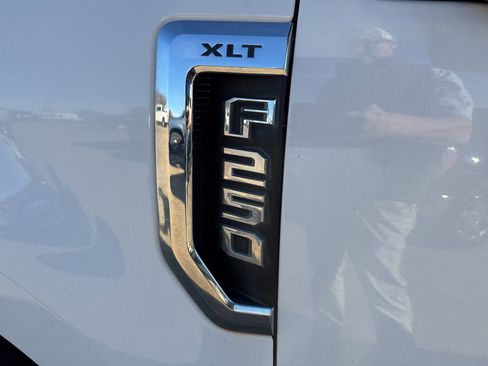 Used 2017 Ford F250 XLT w/ XLT Value Package image 9