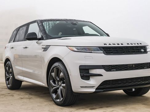 New 2025 Land Rover Range Rover Sport Dynamic SE image 3
