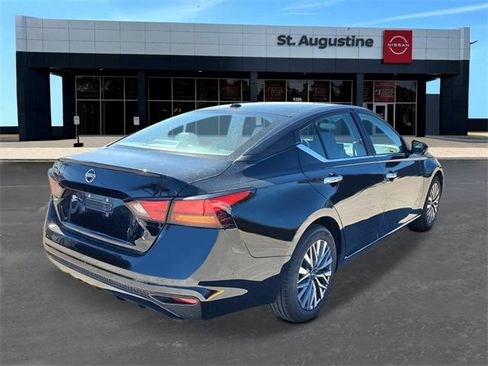 New 2025 Nissan Altima 2.5 SV image 6