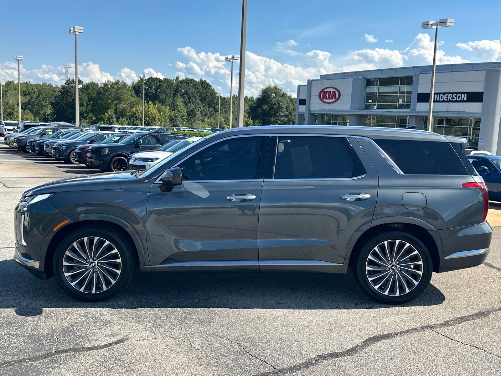 Used 2023 Hyundai Palisade Calligraphy AWD/4WD image 6