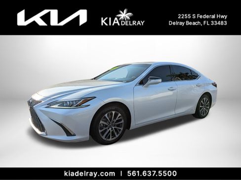 Used 2022 Lexus ES 300h image 8