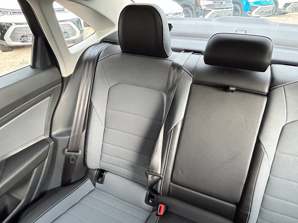 Certified 2026 Volkswagen Jetta SE FWD image 12