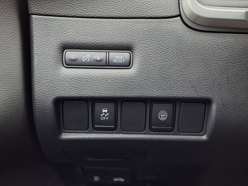 Used 2023 Nissan Murano SV w/ SV Midnight Edition Package image 21