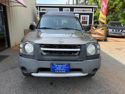 Used 2004 Nissan Xterra XE AWD/4WD image 2