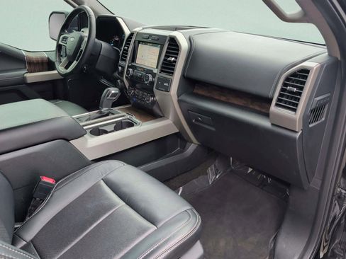 Used 2019 Ford F150 Lariat w/ Trailer Tow Package RWD image 34