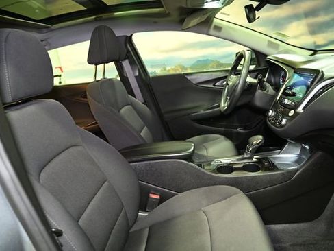 Used 2024 Chevrolet Malibu LT image 58