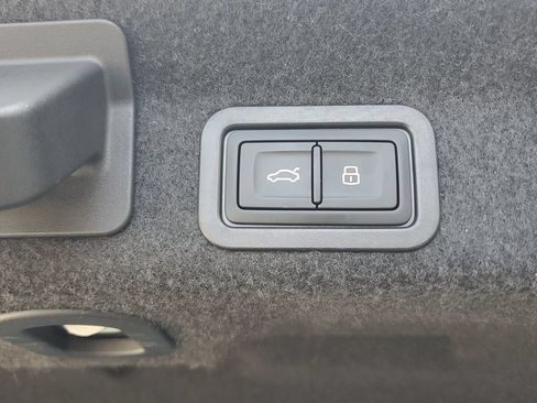 Certified 2025 Audi A6 3.0T Prestige AWD/4WD image 16