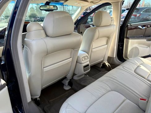 Used 2002 Cadillac De Ville DTS w/ Premium Equipment Pkg image 17