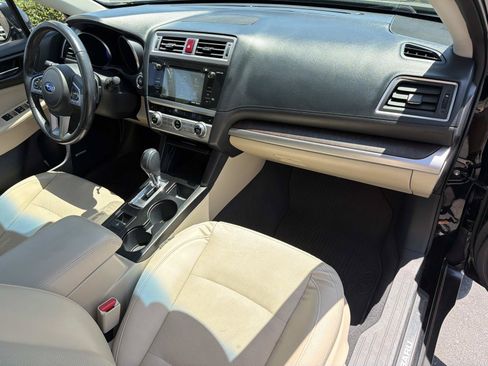 Used 2017 Subaru Outback 3.6R Limited AWD/4WD image 27