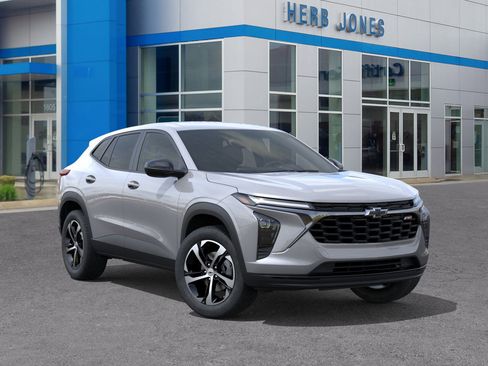 New 2026 Chevrolet Trax RS image 7