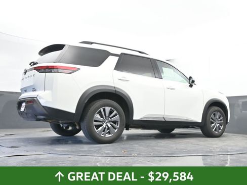 Used 2025 Nissan Pathfinder SV AWD/4WD image 48
