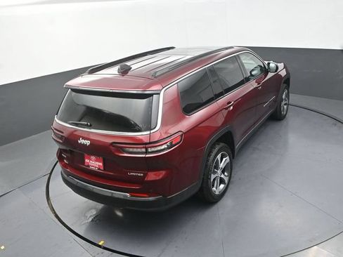 Used 2025 Jeep Grand Cherokee L Limited AWD/4WD image 30