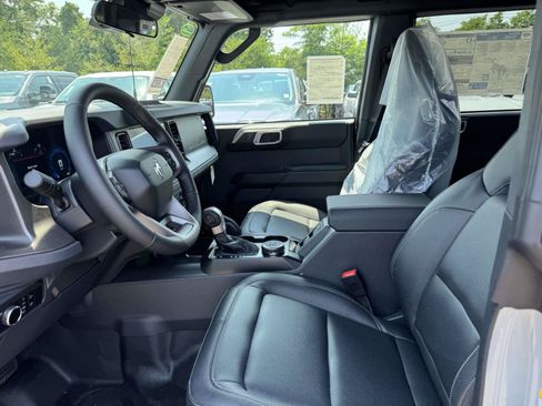 New 2026 Ford Bronco Badlands AWD/4WD image 14