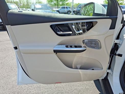 Used 2026 Mercedes-Benz GLC 300 4MATIC image 11
