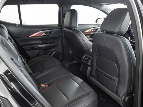 Used 2024 Chevrolet Equinox EV RS FWD image 40