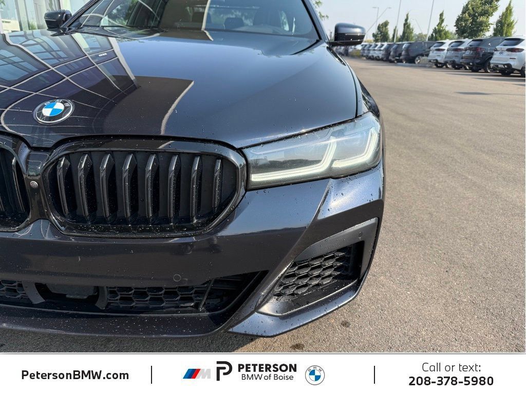 Used 2023 BMW M550i xDrive w/ Dynamic Handling Package AWD/4WD image 39