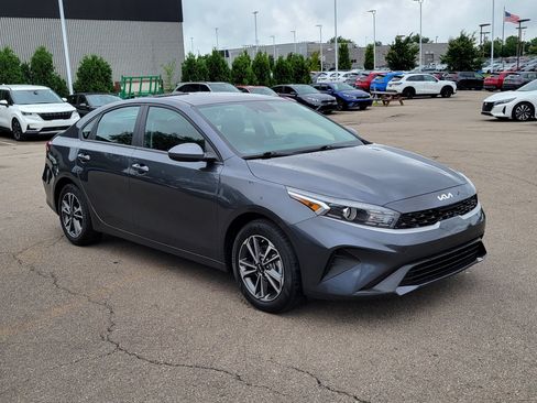 Used 2023 Kia Forte LXS FWD image 30
