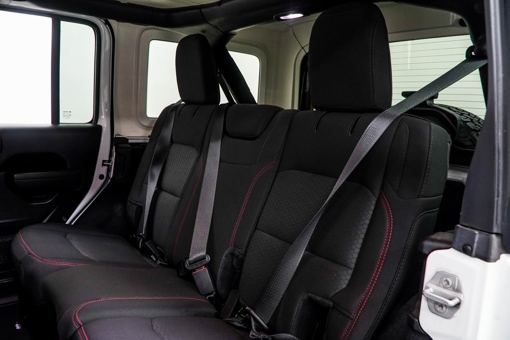 Used 2022 Jeep Wrangler Unlimited Rubicon AWD/4WD image 45