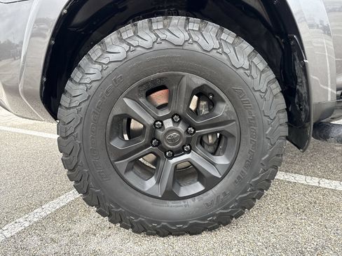 Certified 2021 Toyota 4Runner SR5 RWD image 18