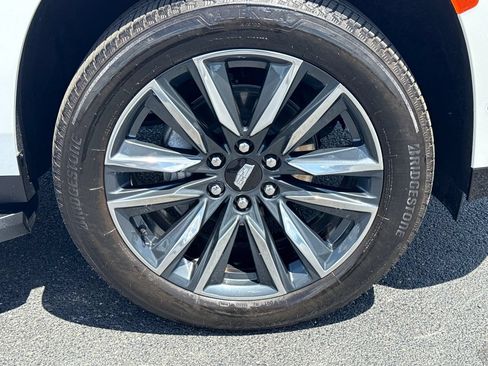 Used 2024 Cadillac Escalade Sport AWD/4WD image 9