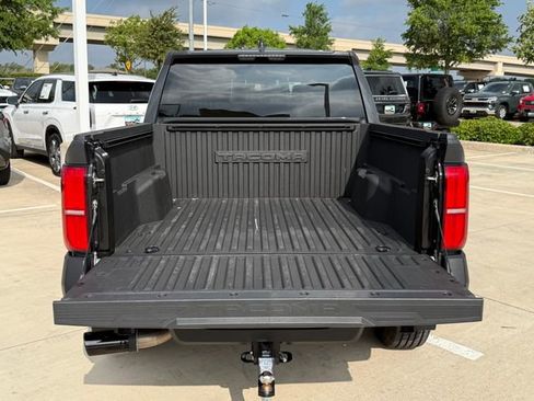 Used 2024 Toyota Tacoma SR AWD/4WD image 26