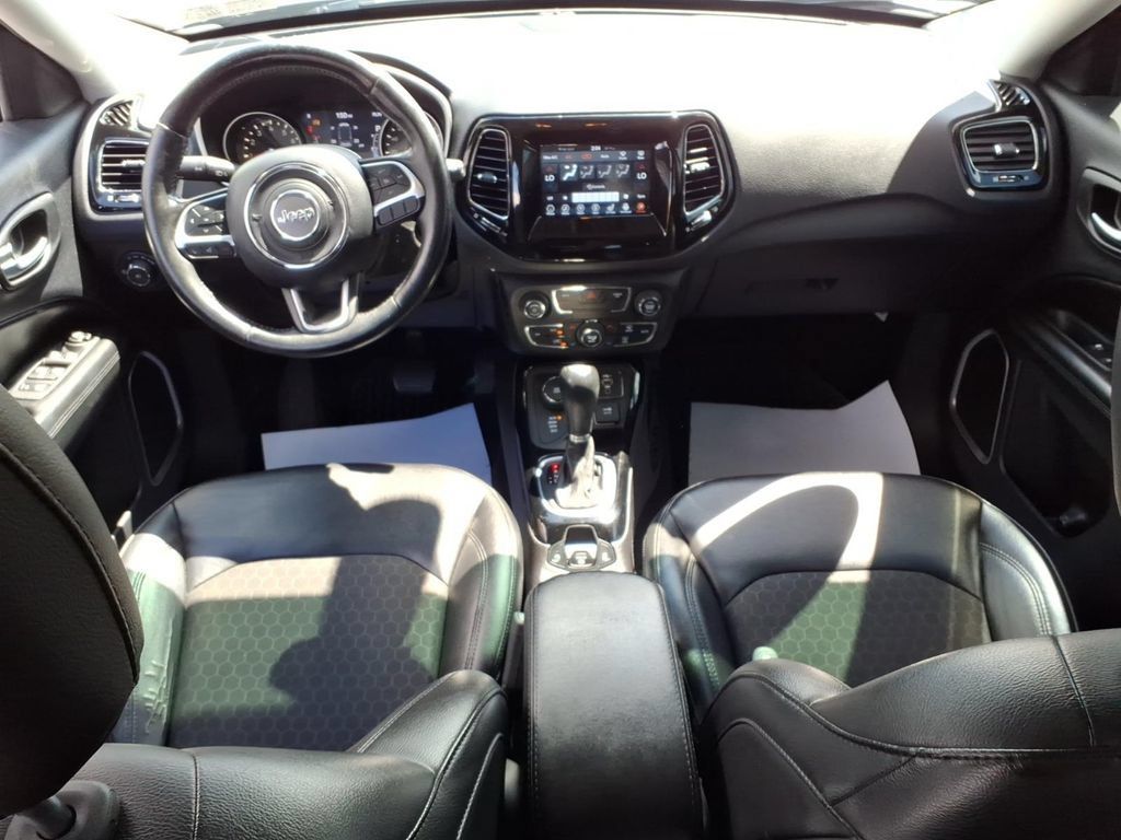 Used 2019 Jeep Compass Latitude AWD/4WD image 8