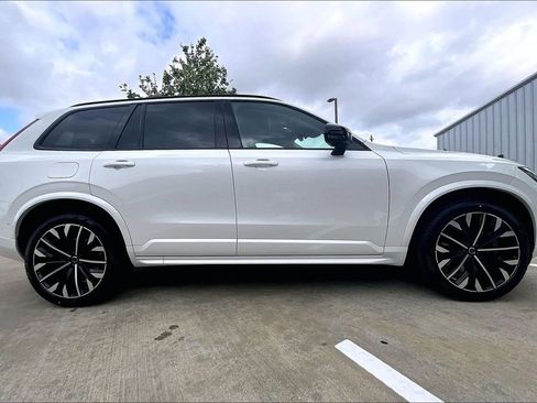 New 2026 Volvo XC90 T8 Ultra w/ Lounge Package AWD/4WD image 22