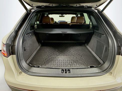 Used 2021 Lincoln Nautilus Reserve image 27