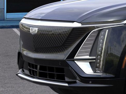 New 2025 Cadillac Lyriq Luxury image 13