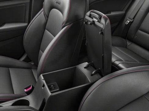 Used 2018 Hyundai Elantra Sport w/ Sport Premium Package 03 image 18