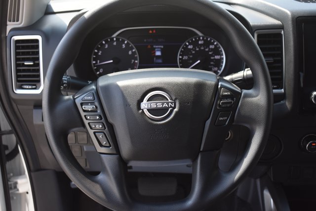 Used 2024 Nissan Frontier SV RWD image 18