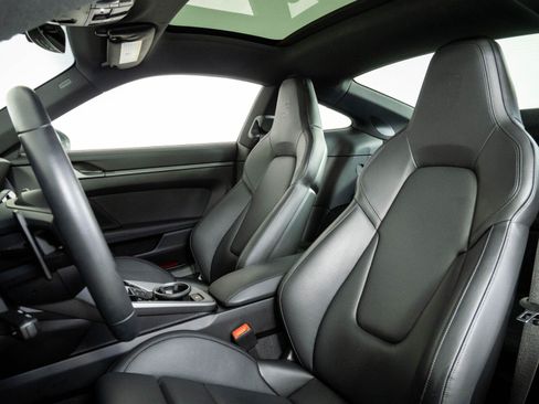 Used 2025 Porsche 911 Carrera S RWD image 5