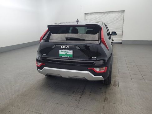 Used 2023 Kia Niro LX FWD image 7