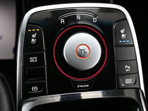 Used 2020 Kia Niro EX Premium image 31