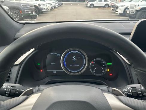 Used 2022 Lexus RX 450h F Sport image 25