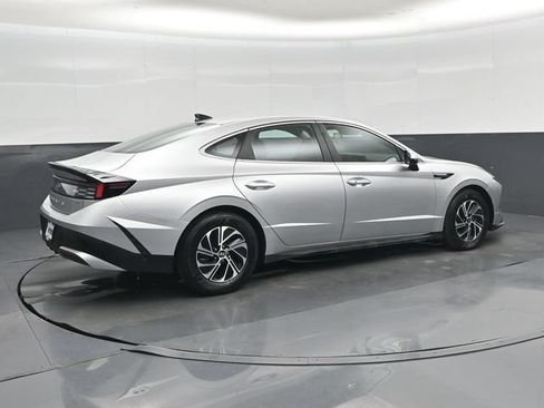 Used 2026 Hyundai Sonata Blue FWD image 3