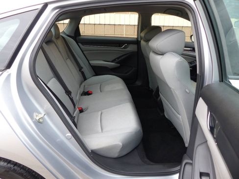 Used 2019 Honda Accord LX image 32