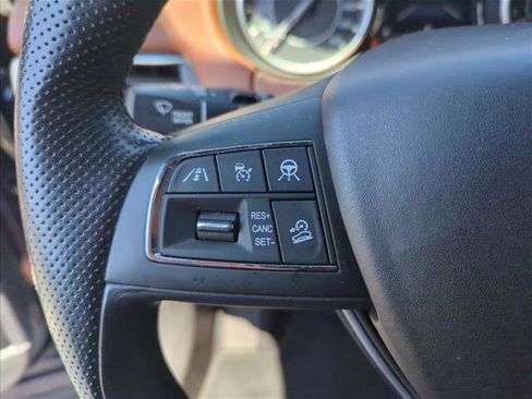Used 2021 Maserati Levante AWD/4WD image 12