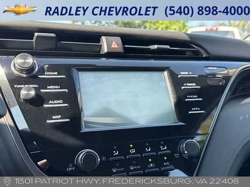 Used 2019 Toyota Camry LE image 15