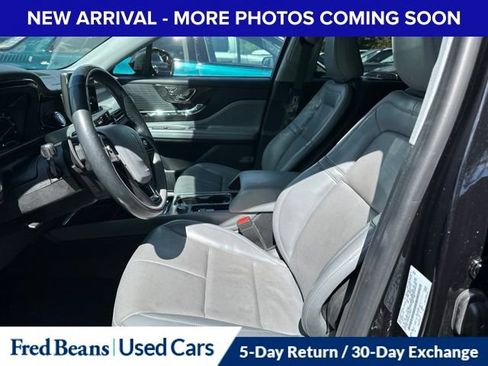 Used 2022 Lincoln Corsair AWD w/ Premium Package image 7