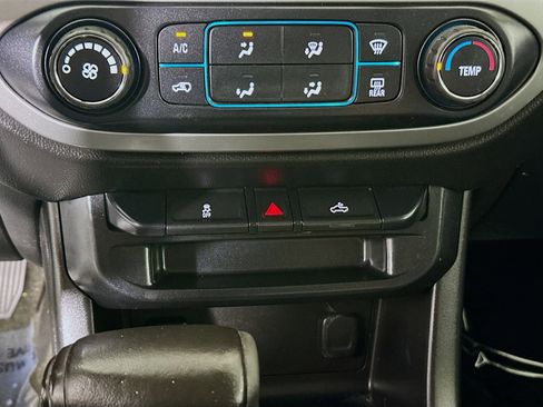 Used 2015 Chevrolet Colorado LT w/ LT Convenience Package RWD image 22