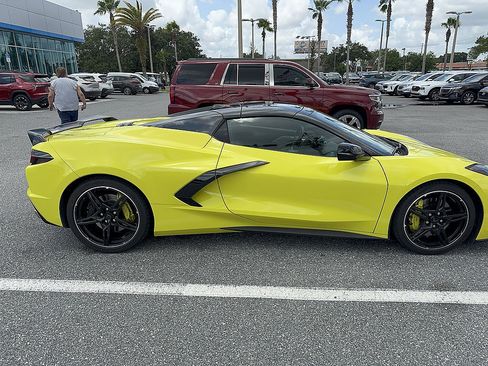 Used 2022 Chevrolet Corvette Stingray Preferred Conv w/ Z51 Performance Package RWD image 18