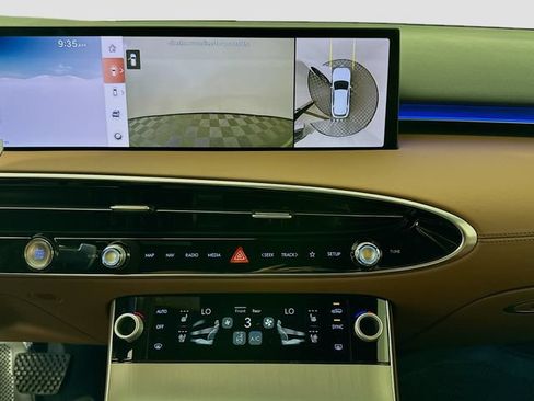 New 2026 Genesis GV70 2.5T Advanced AWD/4WD image 13
