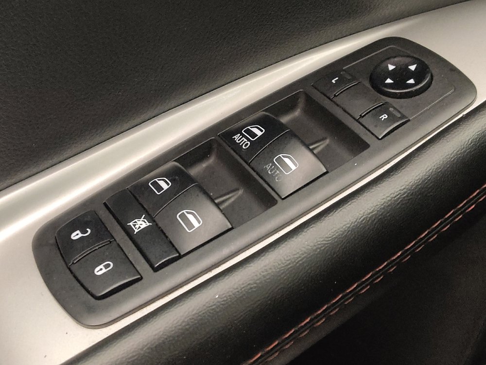 Used 2019 Dodge Journey GT FWD image 27