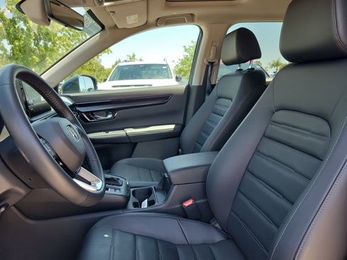 Certified 2025 Honda CR-V EX-L image 24
