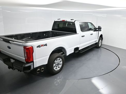 Used 2024 Ford F250 XLT image 60